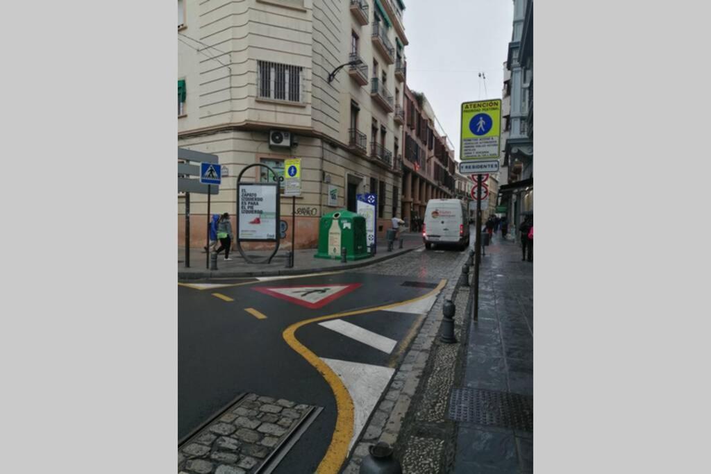 Piso En El Centro De Granada Con Garaje Incluido Gratis Daire Dış mekan fotoğraf